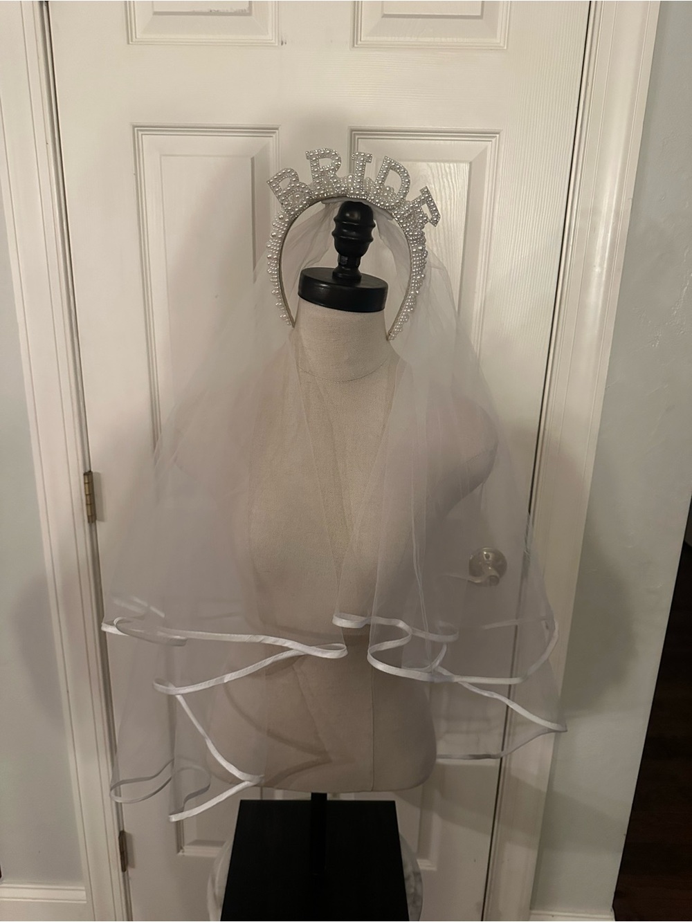 Pearl Headband Bride Headband and Veil - White -Bachelorette Party